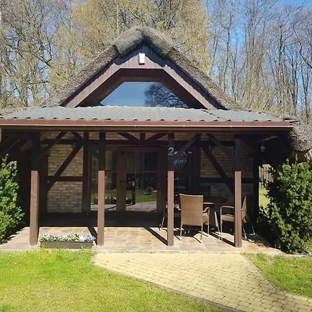 Urocza Przystan Siecino Villa Exterior photo